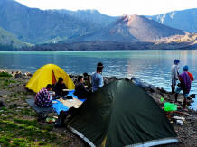 tents on the mount rinjani lake